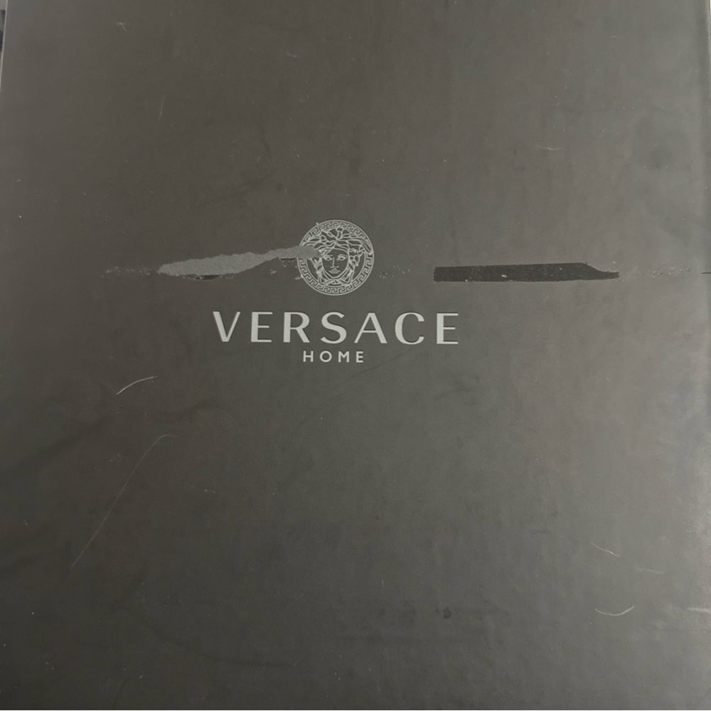 Versace Gold Textured Robe (Large) - Picture 14 of 15